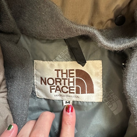 The North Face Men's gray Puffer Jacket size M - Picture 2 of 11